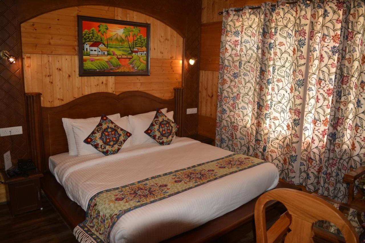 Hotel Royale Comfort ปาฮาลกัม ภายนอก รูปภาพ